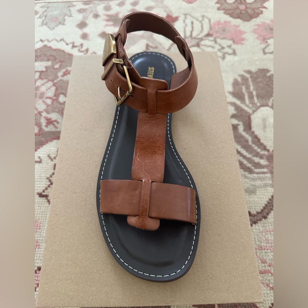 Steve Madden Brazinn Flat Sandal